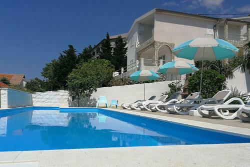 Beachfront Apartments Anita With Heated Pool