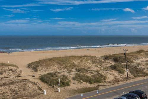 The Sandbridge Dunes - Captains' Quarters 408