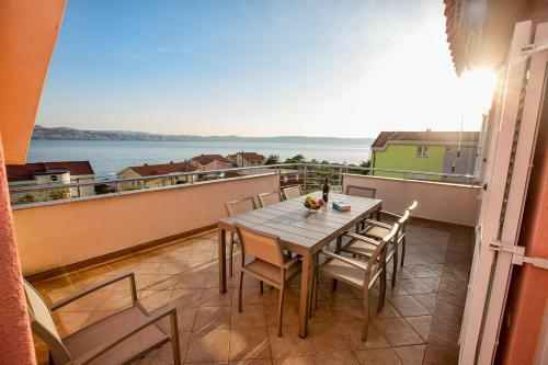 Apartments Villa Dina