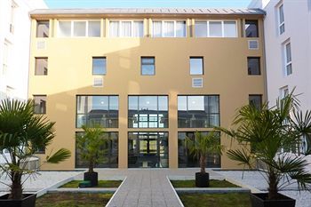 Aparthotel Appart'city Pau Idron