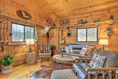Charming Ferryville Cabin With Fire Pit And Grill