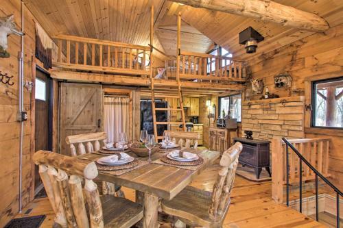 Charming Ferryville Cabin With Fire Pit And Grill