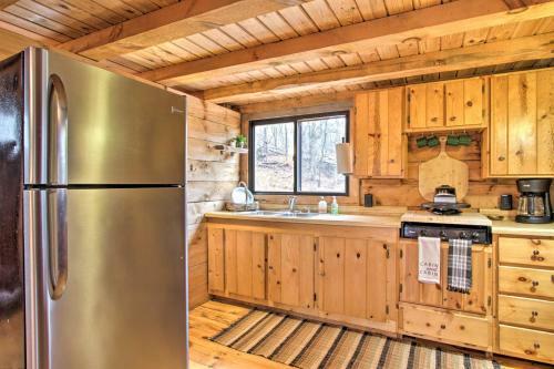 Charming Ferryville Cabin With Fire Pit And Grill