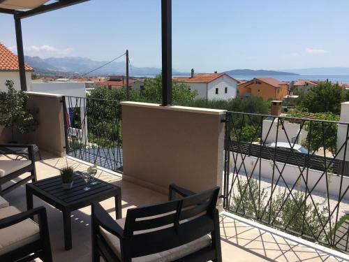 Villa Fides With Pool, Garden And Sea View