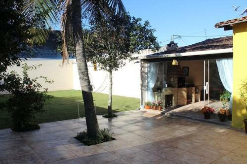 Casa Com Piscina E Mini Campo De Futebol Em Cabo Frio