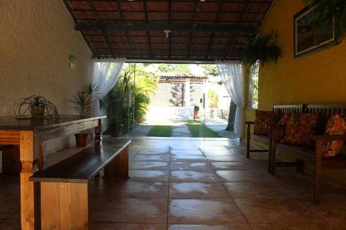 Casa Com Piscina E Mini Campo De Futebol Em Cabo Frio