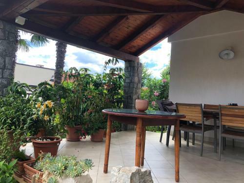 Palm Garden Apartment