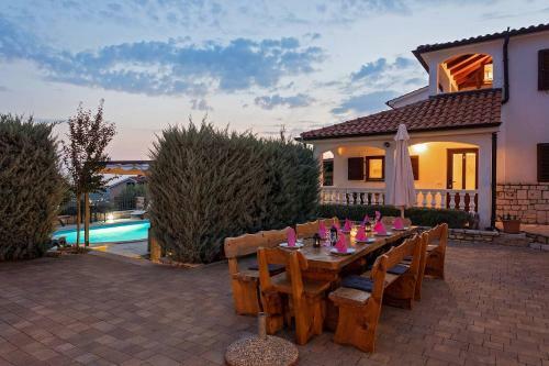 Hostal Apartments Villa Eri?