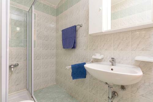 Hostal Apartments Villa Eri?