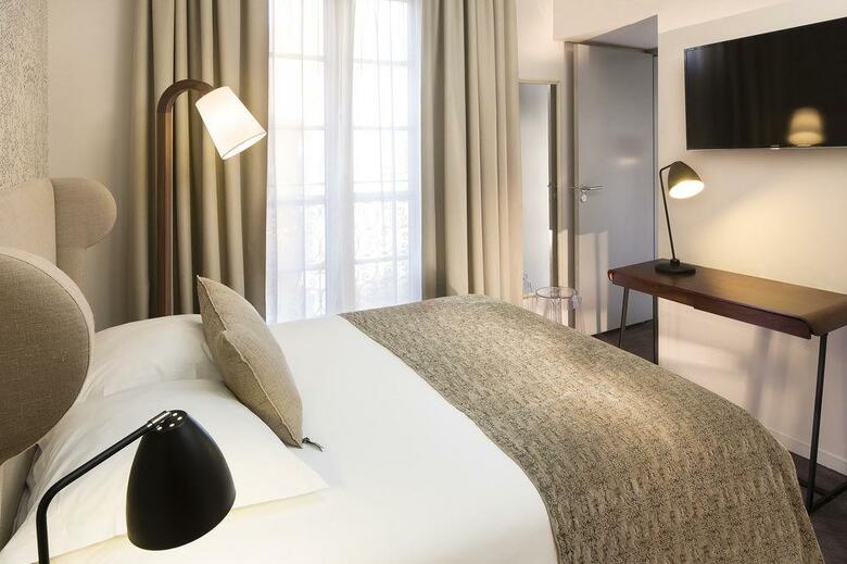 Hotel De Nemours
