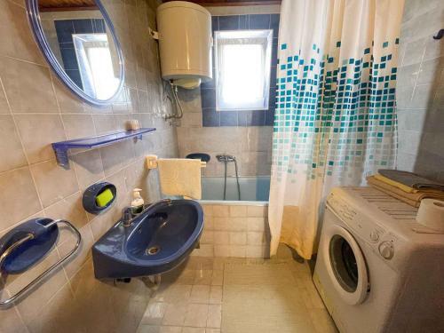 Apartment In Jadranovo 42255