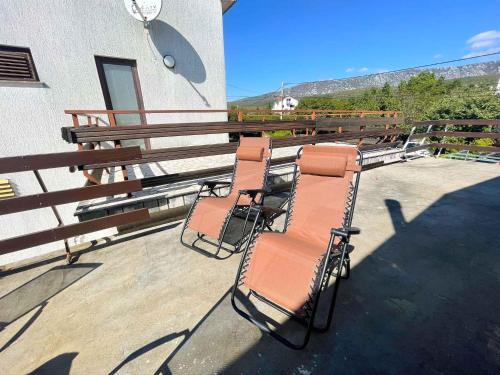 Apartment In Jadranovo 42255