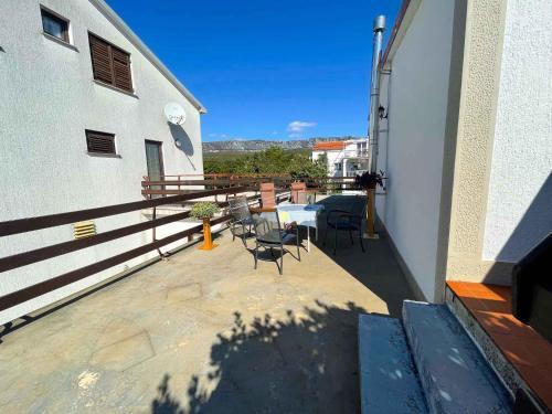 Apartment In Jadranovo 42255