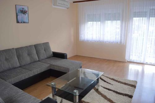 Apartments In Jadranovo 41880