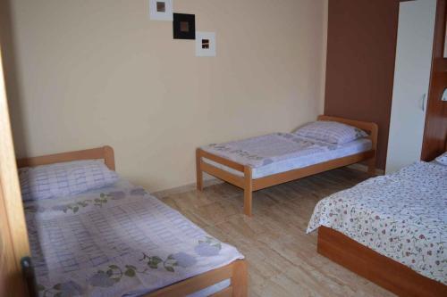 Apartments In Jadranovo 41880