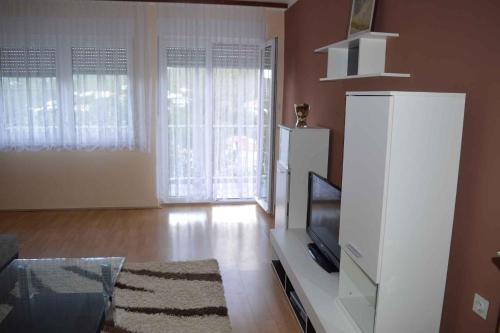 Apartments In Jadranovo 41880