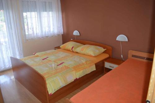 Apartments In Jadranovo 41880