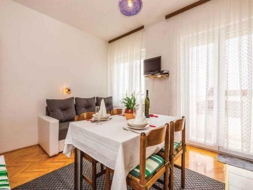 Apartments In Jadranovo 41869