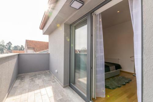 Luxsury Apartments Adversarium