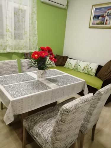 Apartment With Private Pool, And Playground