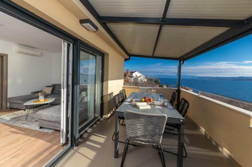Deluxe Apartment Stunning View