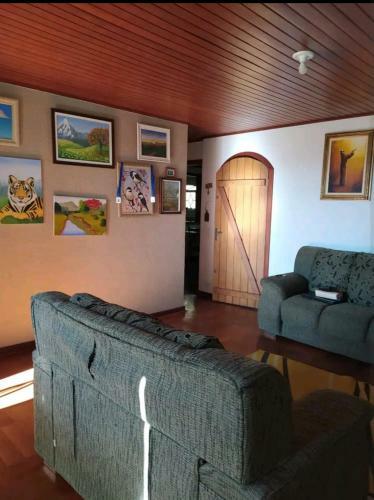 Casa Grande Pr�xima Ao Centro Tur�stico