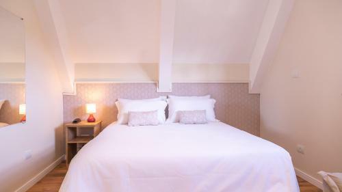 Hostal Village De Charme