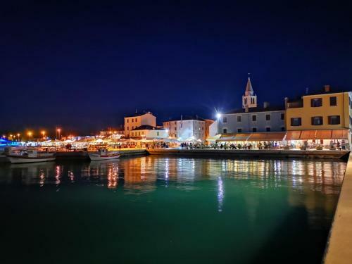 Villa Elena Deluxe Mit Whirlpool Und Pool Am Meer