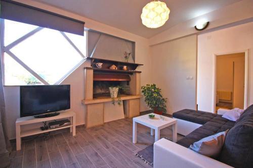 Apartments With A Parking Space Fazana - 16808