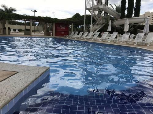 Excelente Apartamento De 02 Quartos! 07 Piscinas! Rpt2