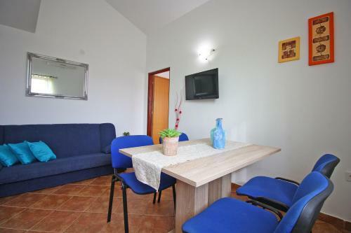 Brijunisol - 3 Apartments Top Position Near The Beautiful Beach