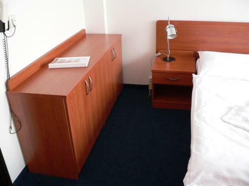 Hotel Cmc Residence & Conference Inn
