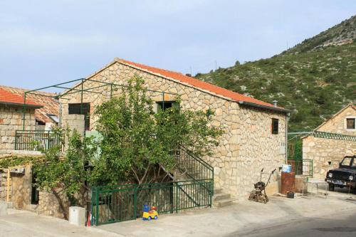 Apartments With A Parking Space Ivan Dolac, Hvar - 10434