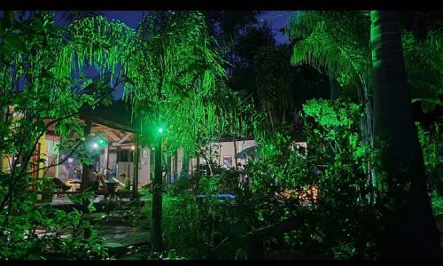Casa Ch�cara Charmosa Em Caldas Novas!