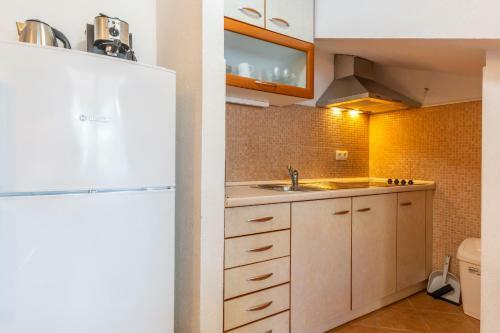 Janus Apartments