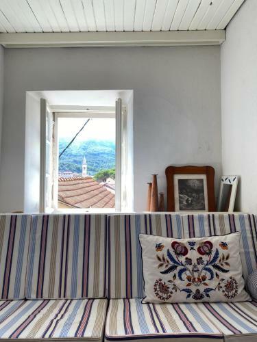 Charming Stone House In Jelsa