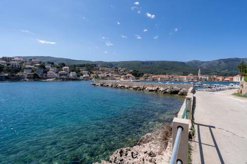 Seafront Apartment Marina