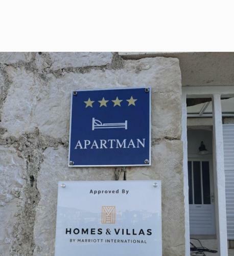 Seafront Apartment Marina