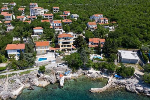 Apartments In Klenovica 35624