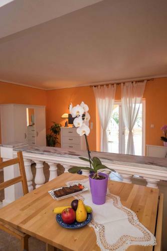 Apartment In Klenovica 15399