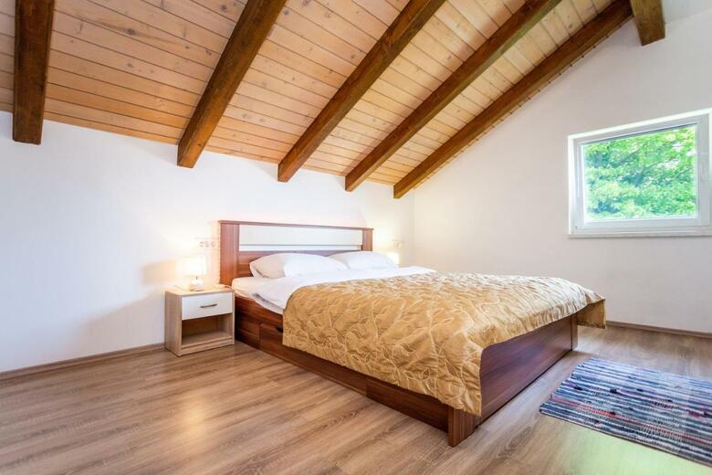 Apartmani Cerove?ki