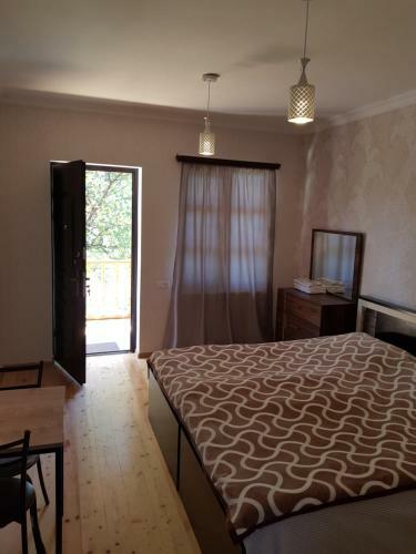 Hostal Amiran's Lake