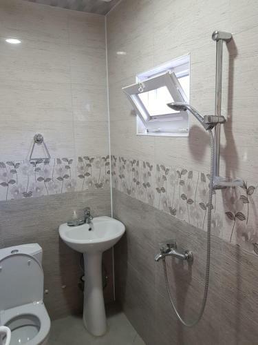 Hostal Amiran's Lake