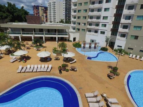 Priv� Riviera - Apartamento 2 Quartos Via - Euemcaldas