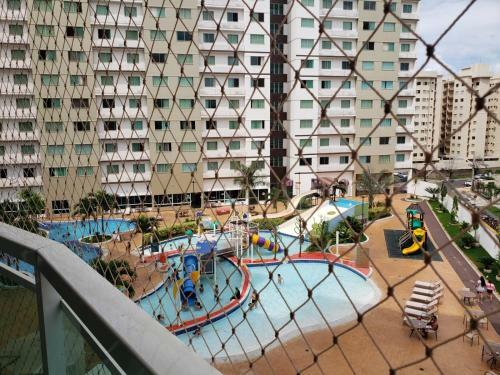 Priv� Riviera - Apartamento 2 Quartos Via - Euemcaldas