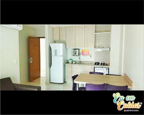 Priv� Riviera - Apartamento 2 Quartos Via - Euemcaldas