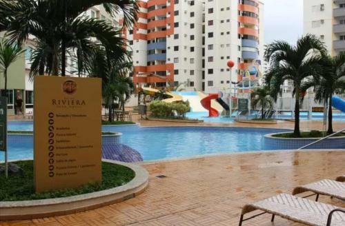 Priv� Riviera - Apartamento 2 Quartos Via - Euemcaldas