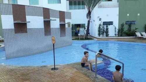 Priv� Riviera - Apartamento 2 Quartos Via - Euemcaldas