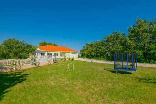 Villa "four M"