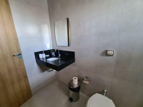 Casa Nova Agrad�vel E Aconchegante
